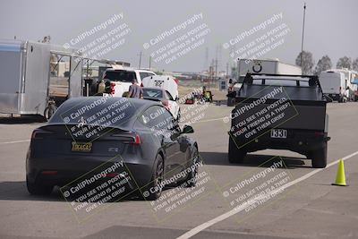 media/Oct-19-2025-Speed Ventures (Sun) [[a6e7fe67be]]/Around the Pits/